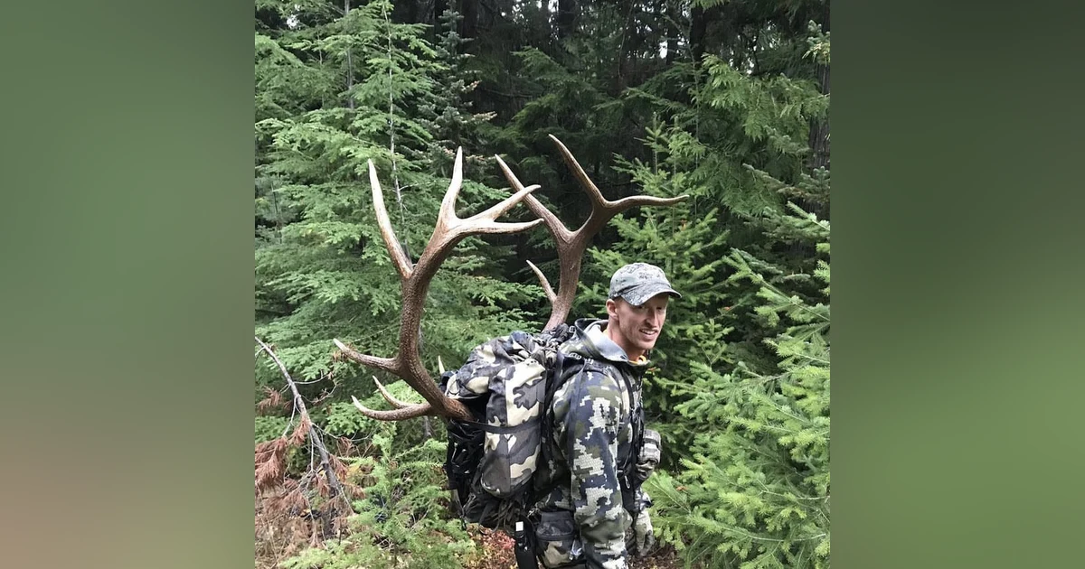 145. Wolf Impacts and Hunting with Tom Schneider