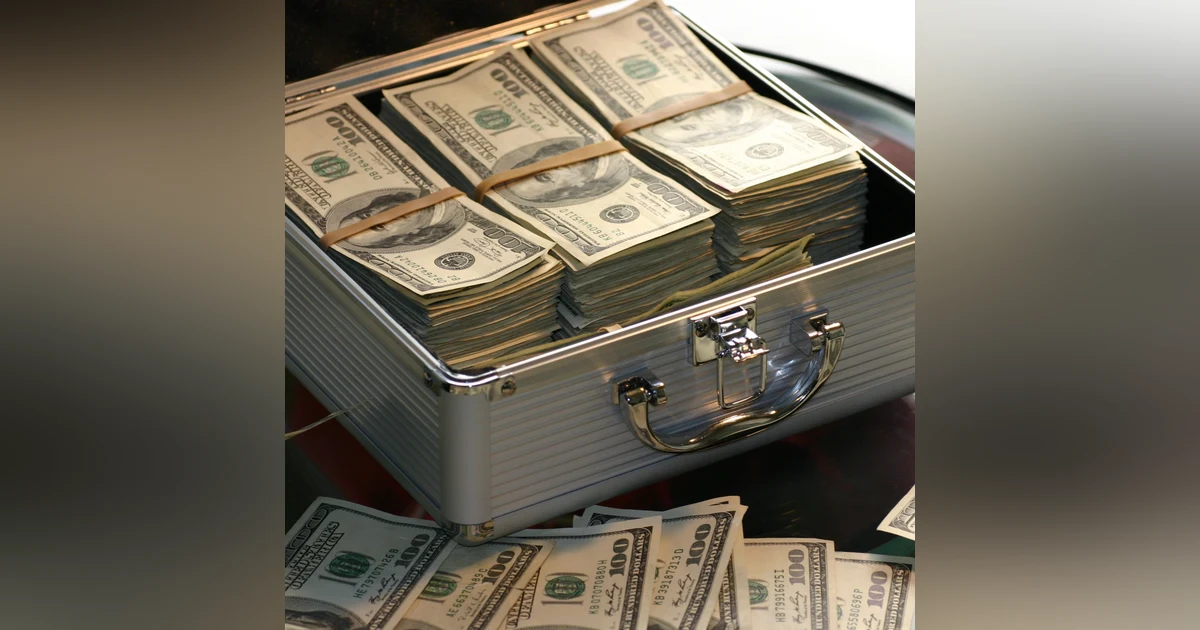 #117 AFFIRMATIONS - Become a Money Magnet by Shaddow Music