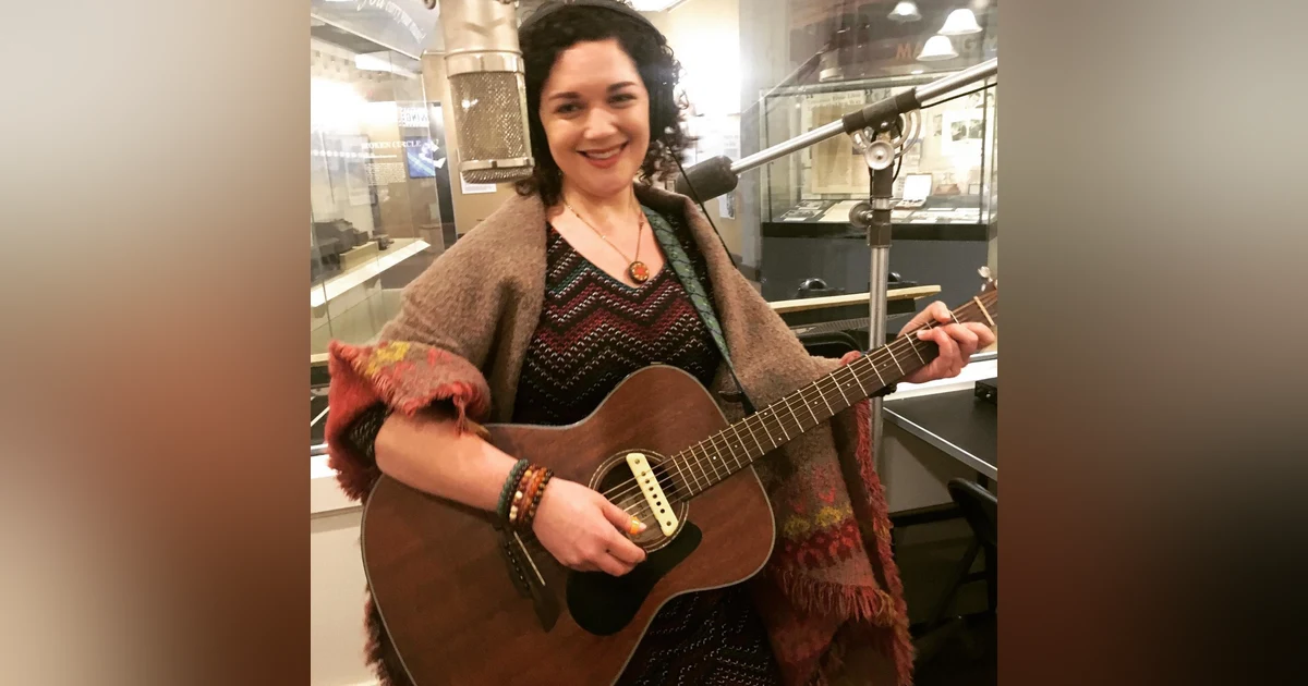 Emily Stewart Live from "The Bird's Nest"