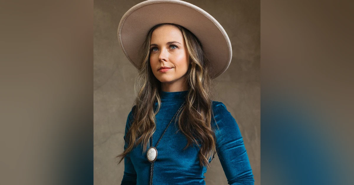 Sierra Hull Interview
