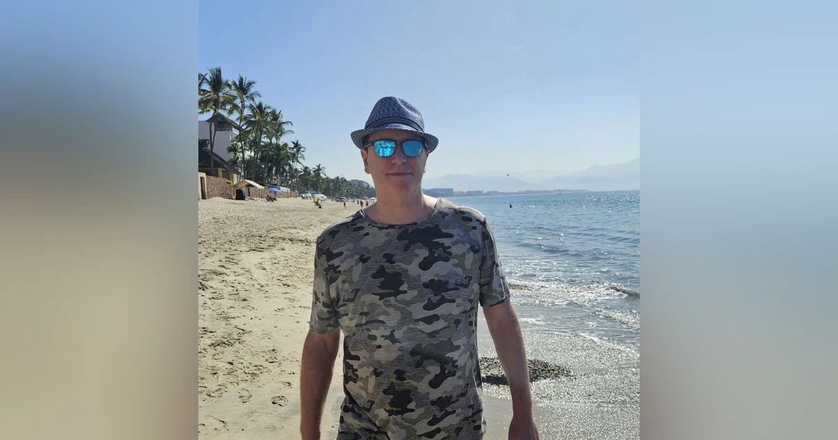 68. The Courage To Choose Joy with Garett Gunderson