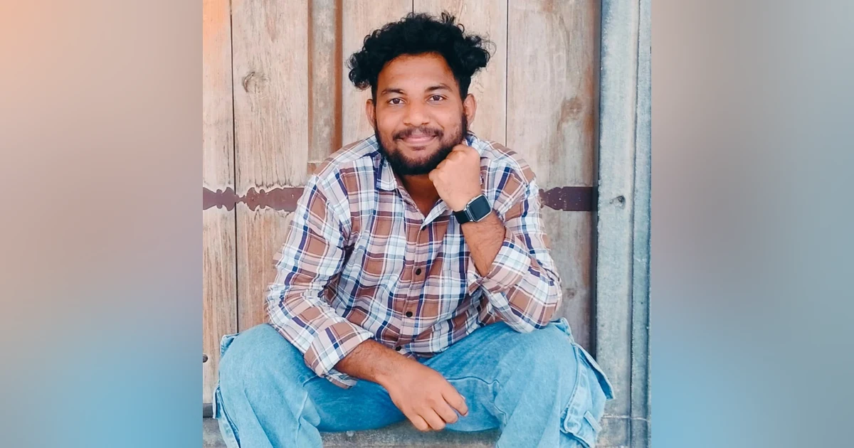 'తోక మండుతోన్న కొండ చిలువతో తెల్ల ఏనుగు '  - లిఖిత్ కుమార్ గోదా