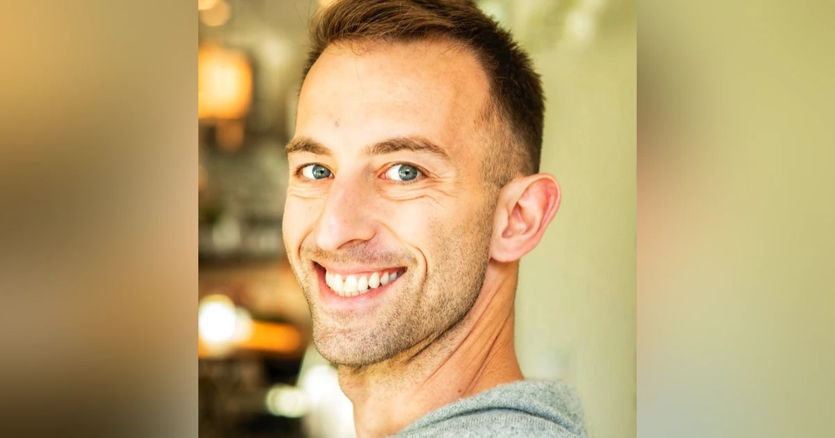 Evan Burk - NFL Coach turned Speaker, Executive Coach, Podcast Host