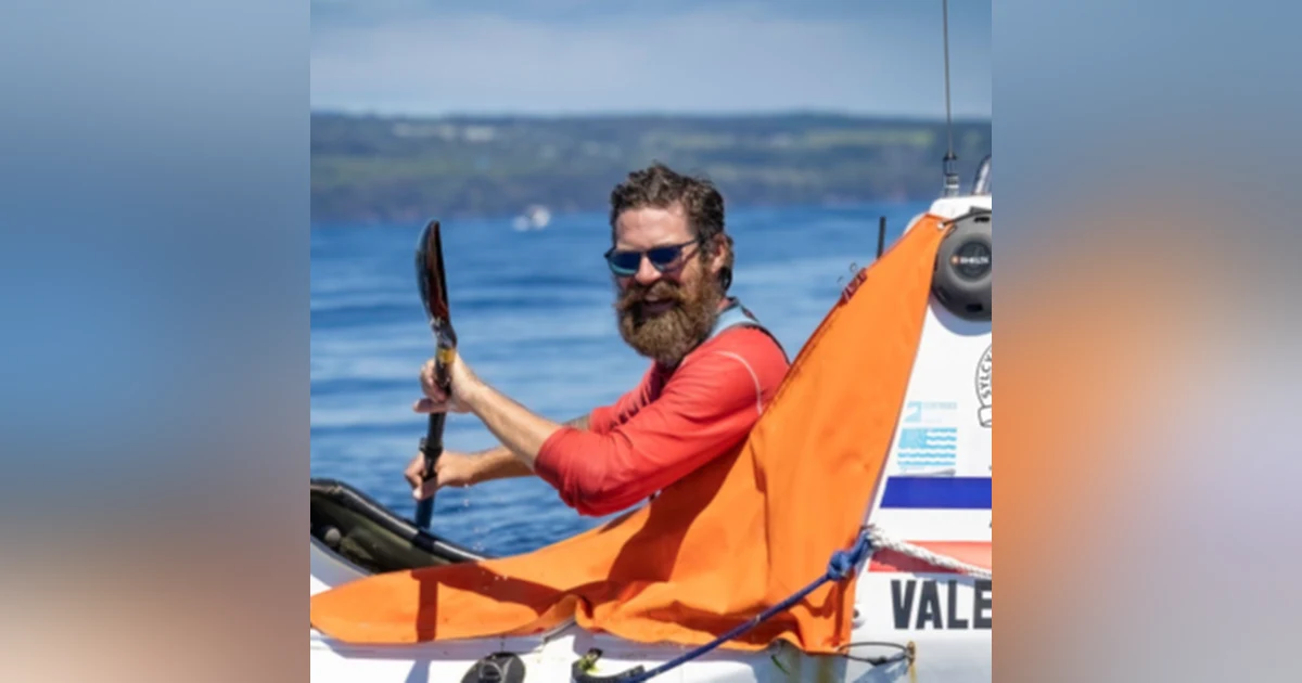 #129 - Solo Kayak to Hawaii, and now the Atlantic, with Cyril Derreumaux (Replay)