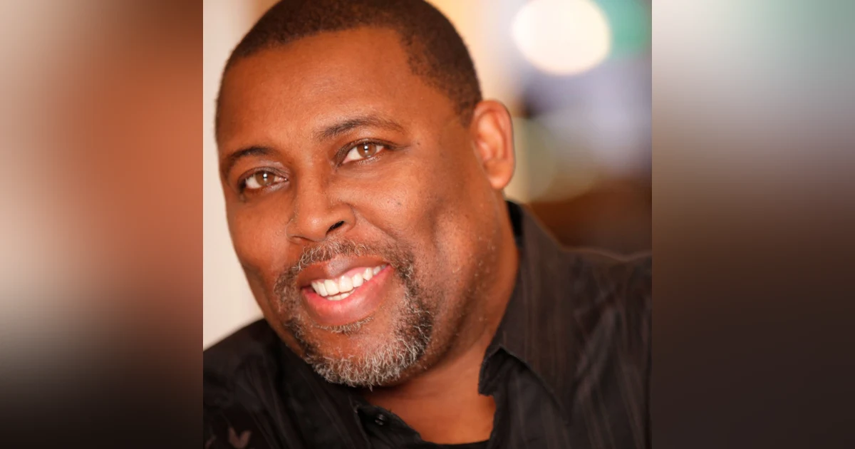 Episode 262 - Rovan Deon, International Best-Selling Author of The Book Zero To Hero In Real Estate