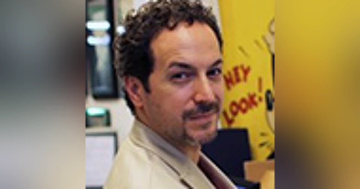 Vincent Zurzolo of Metropolis Collectibles is interviewed by David Cogan of Eliances Heroes radio show amfm.