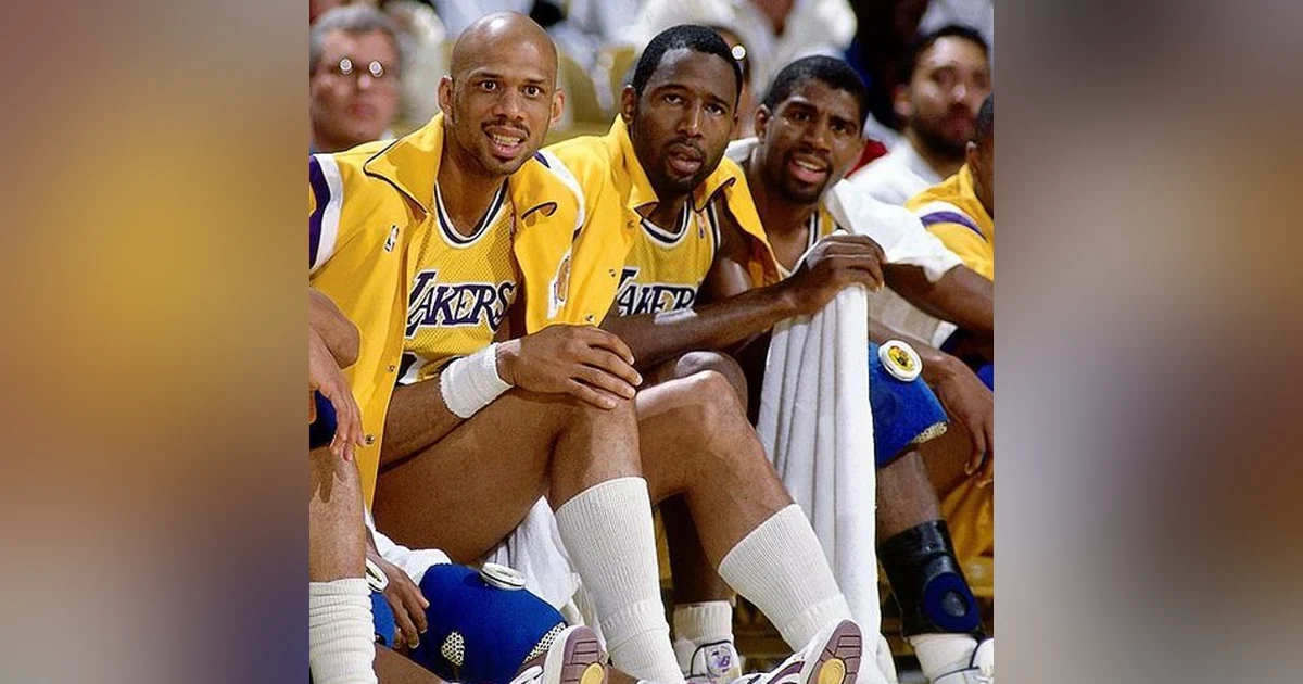 EP.90 3 Superstar NBA Era, Fans Gone Wild, & Normal Ramblings