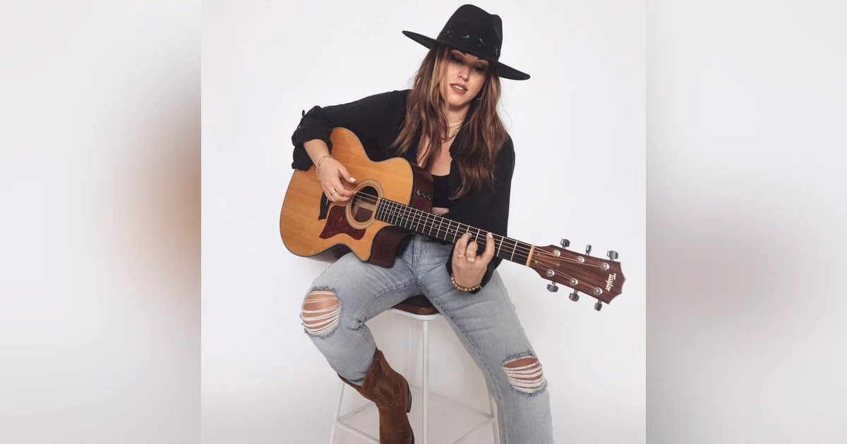 Natalie Joly Live from the Digital Bird's Nest