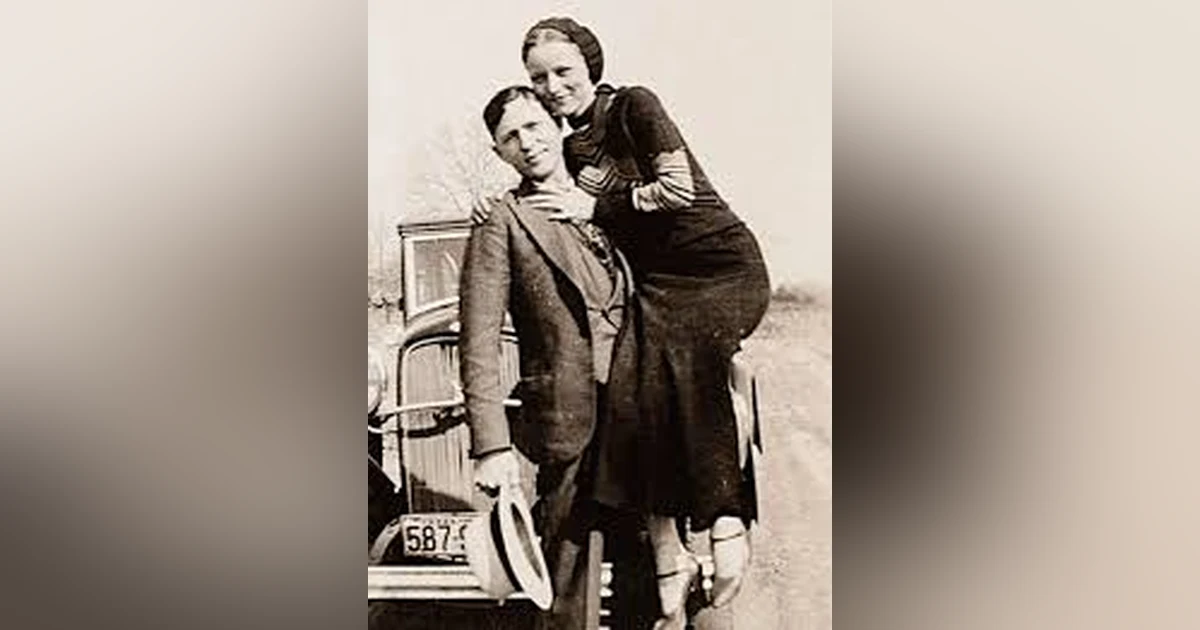 BONNIE & CLYDE (PT 1)  BORN TO DIE