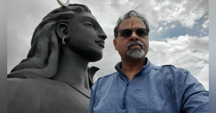 image for Deepesh Saxena’s Path to Entrepreneurship