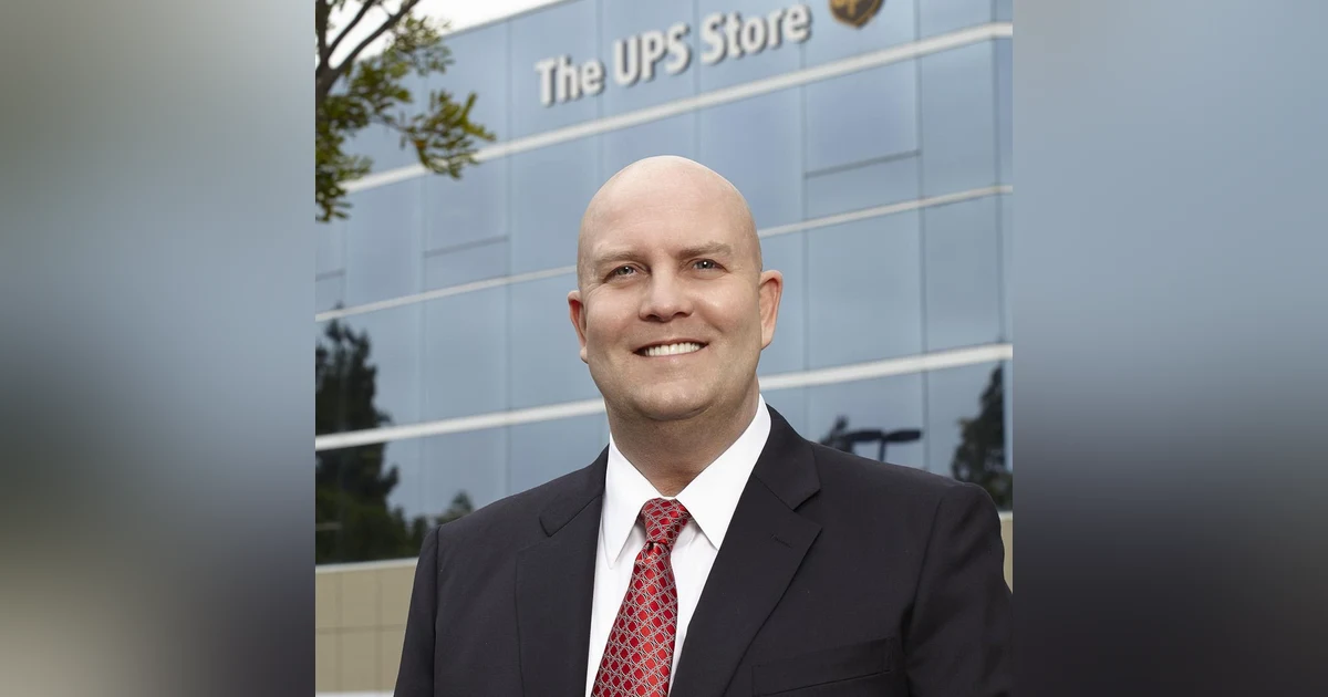 Tim Davis CEO of UPS Store is interviewed by David Cogan of Eliances Heroes