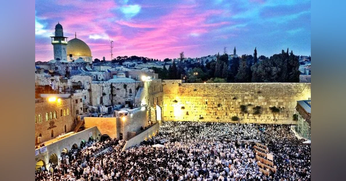 Saturday, August 11, 2018 Host Kathy Schatzberg & Rabbi David Freelund from the Cape Cod Synagogue