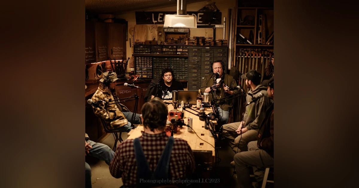 Woodshop Chronicles: Moonshine Christmas Special with Crawford & Power, Moonshiner Henry Law, Fiddler Billy Hurt, and Colby T. Helms