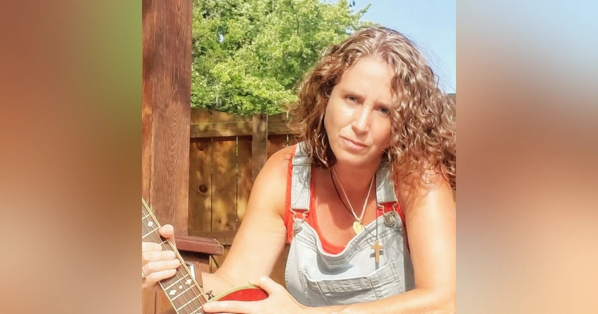 Pam Ross live from the Digital Bird's Nest
