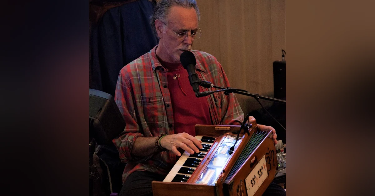 Krishna Das - Calming the Mind and Opening the Heart