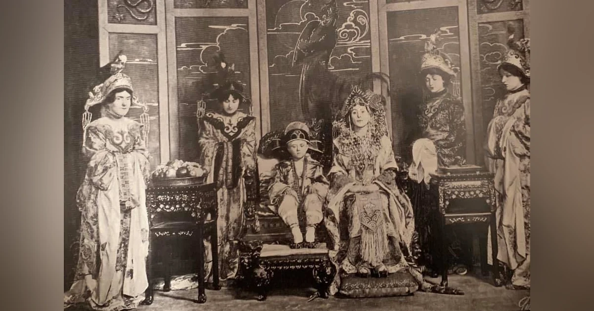 French Melodrama and Chinese Politics by Michelle Chun-Han Hsu