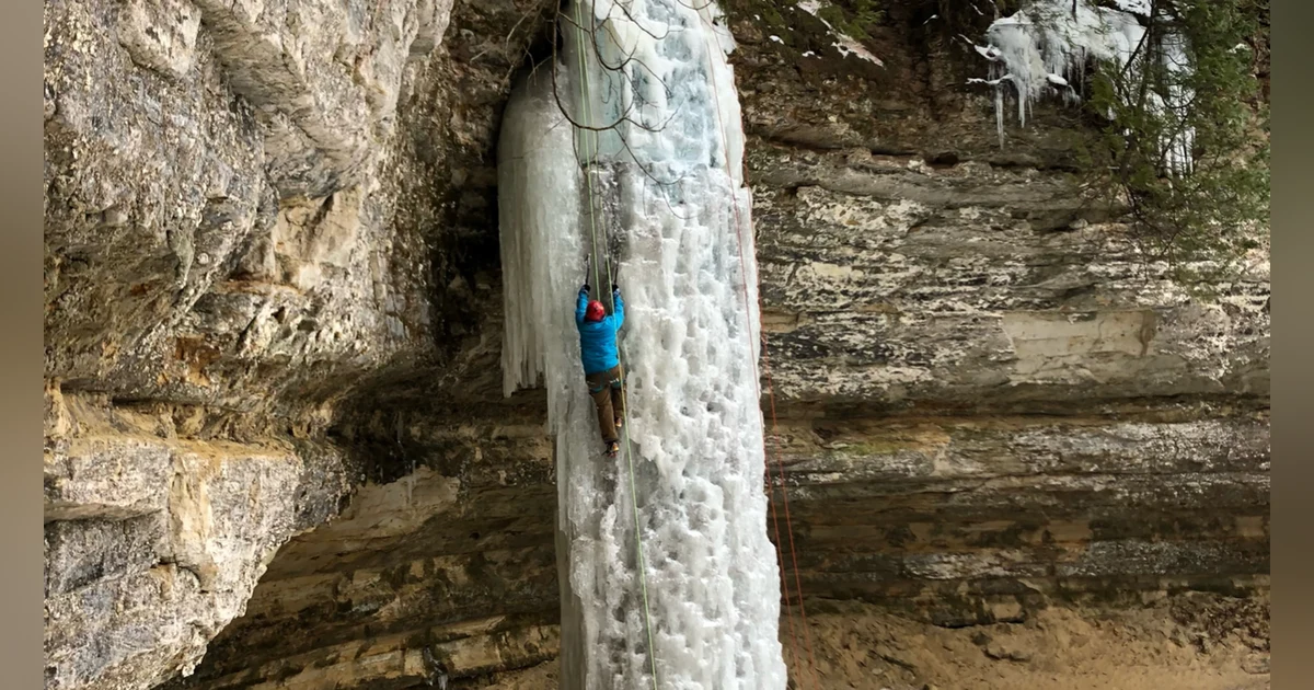 EP. 267 Rock Your Social Media, Ice Climbing, and More Outdoor Adventure With Lauren Loria Creative