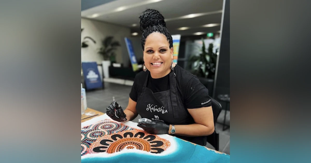 Healing through art and traditional talking circles with Aboriginal Art Therapist Kabushka Ngemba