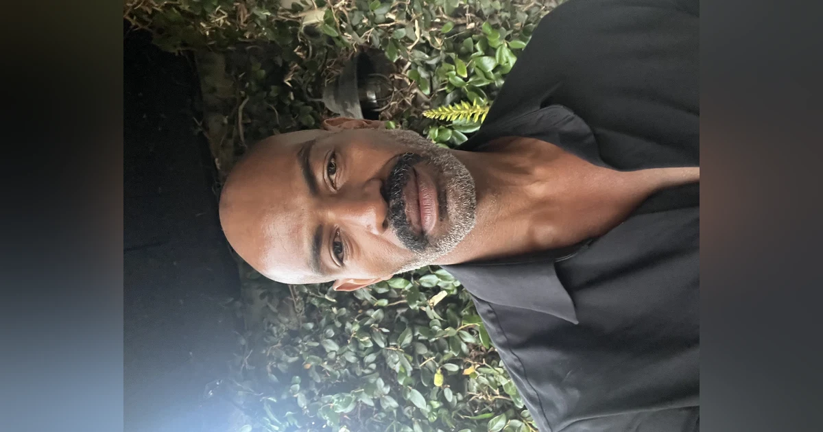 EP 131: FROM ACTOR TO CREATIVE STYLING GURU WITH RONALD CARTER