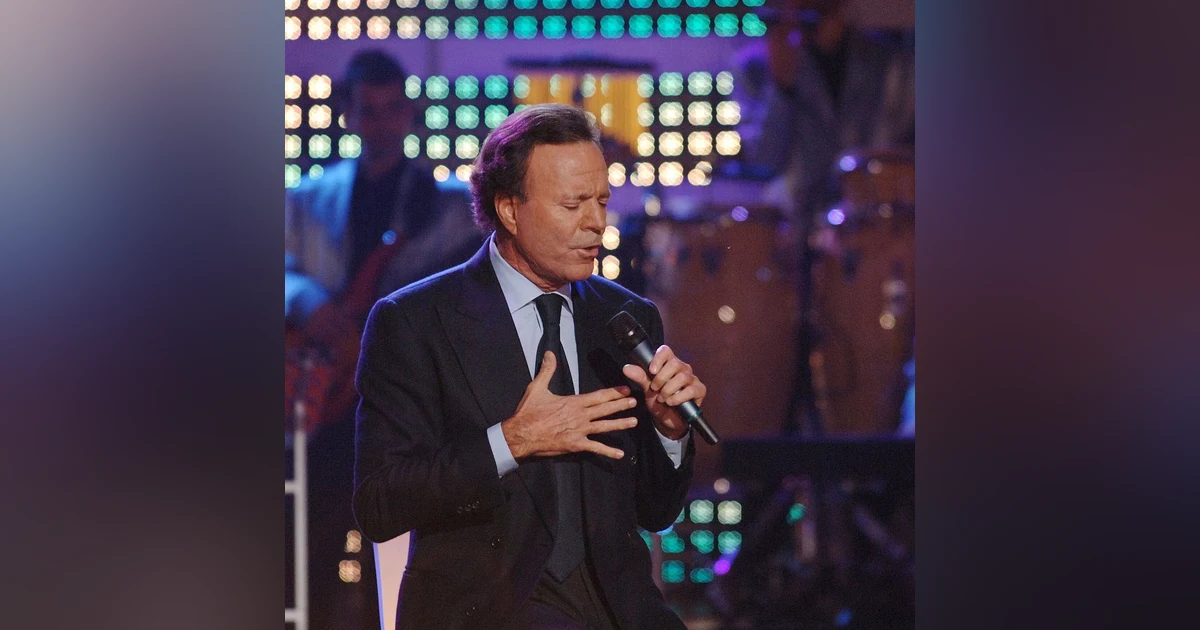 Crónica Rosa: Caso Julio Iglesias: De acoso sexual a abuso laboral