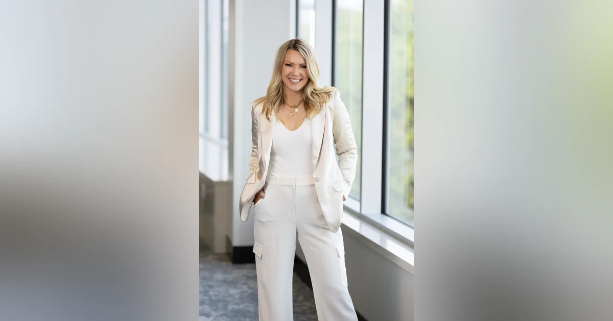 EP 185: REPLAY: COMMUNITY OVER COMPETITION WITH ASHLEY ALDERSON