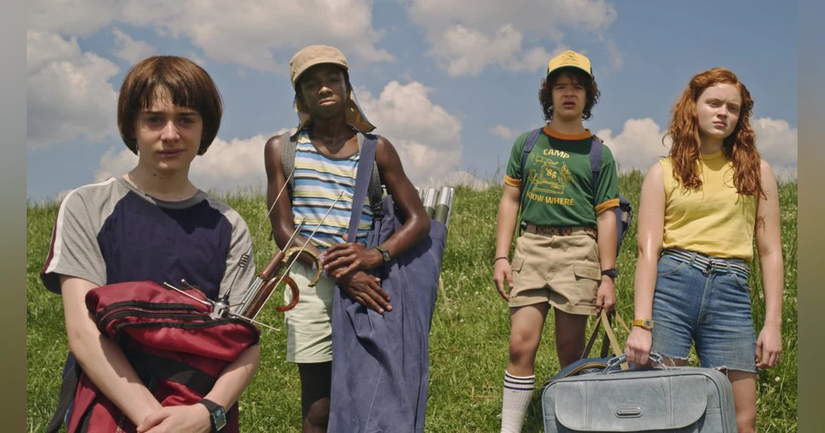 Stranger Things 03X01 Suzie, Do You Copy