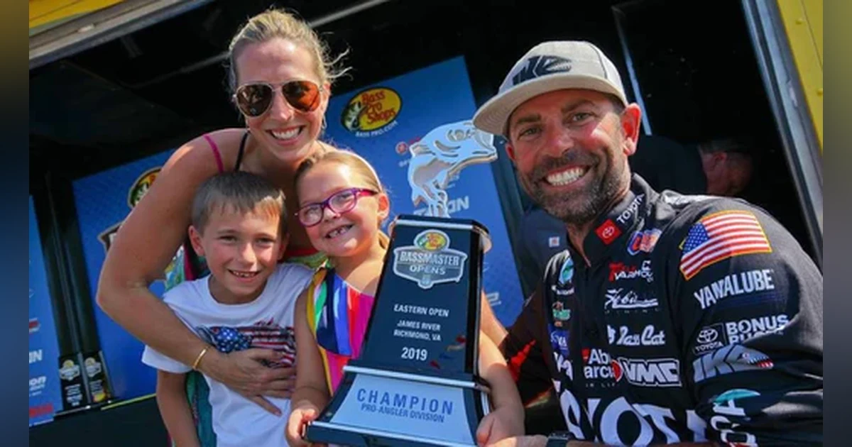EP. 201 “My World” Becky Iaconelli and Mike’s New Show on CBS Sports!