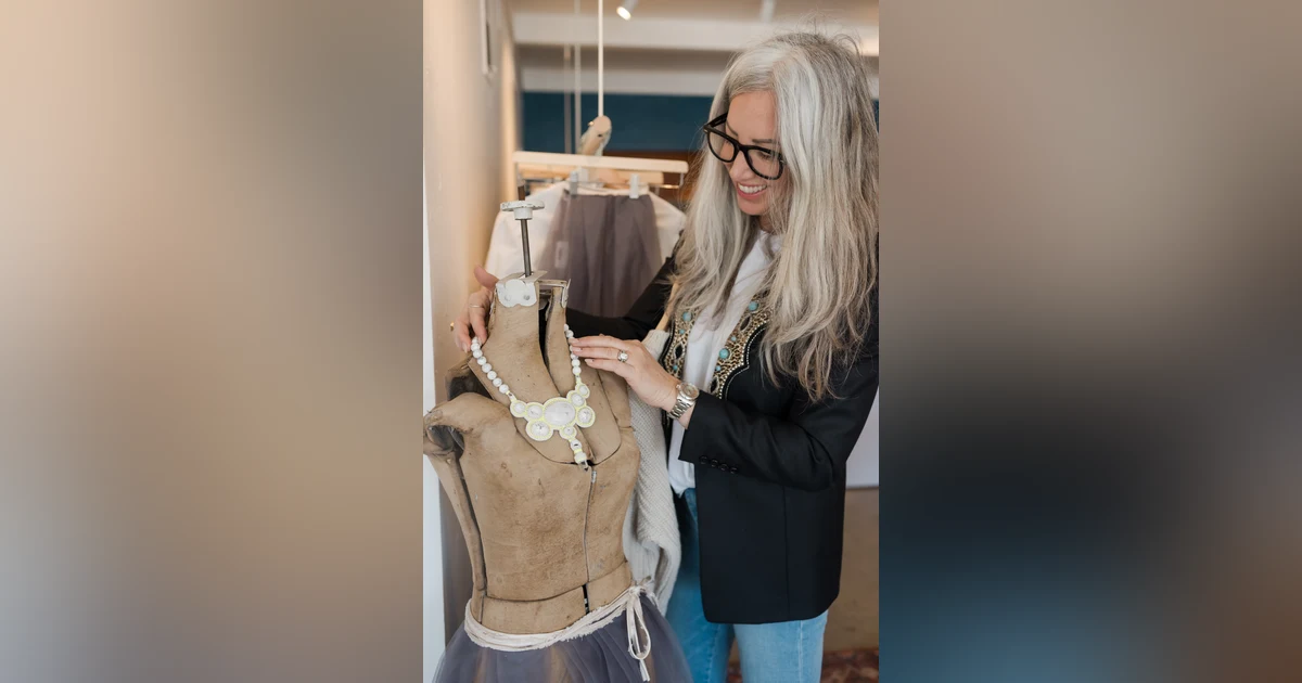 EP 67: IF GEORGIA O'KEEFFE & DOLLY PARTON CREATED FASHION WEEK
