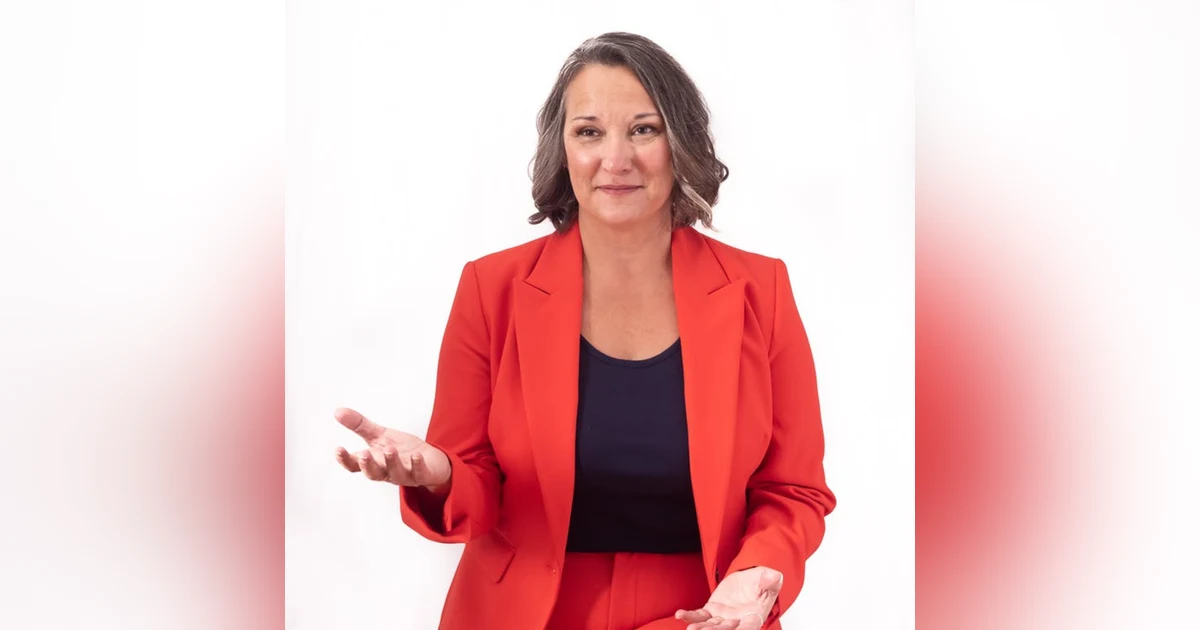 Laura Templeton - International Speaker & Author of 30 Second Success: Ditch the pitch and start connecting!