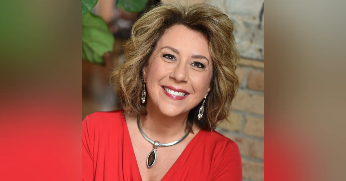 #242 Theresa Rose - Crystallizing Your Speaking Business