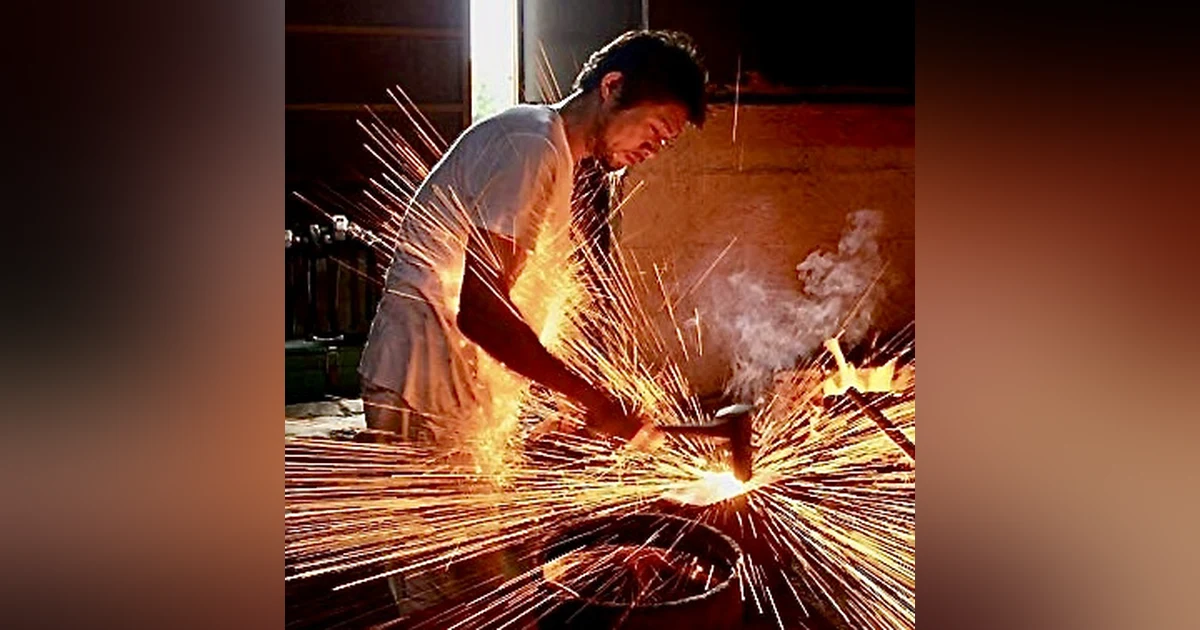 Taro Asano: Traditional Japanese Sword Craftsman