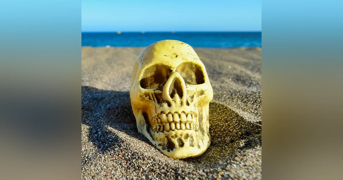 Ep.139 – Bella's Holiday - Sand, Surf, and MURDEROUS MONSTERS!