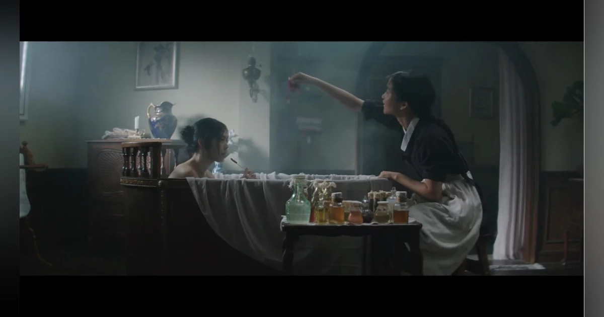 Midweek Mention... The Handmaiden