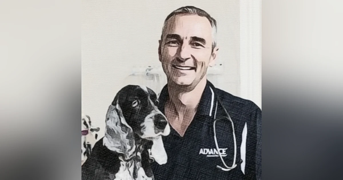 #82: If it is to be: Dr Michael Archinal on choosing your own adventure, a side-career in media, remote indigenous dog health, and using gratitude as a shield.