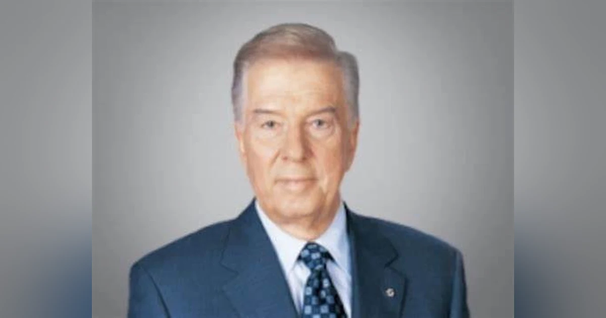 Season 3 - Episode 49 - Lloyd Robertson (Best of)