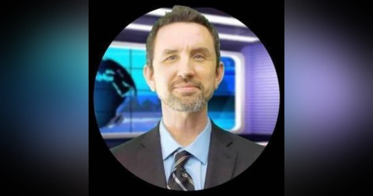 The Folks of Our Town - Aron Bender, Host of the Signal News and the Aron Bender Podcast
