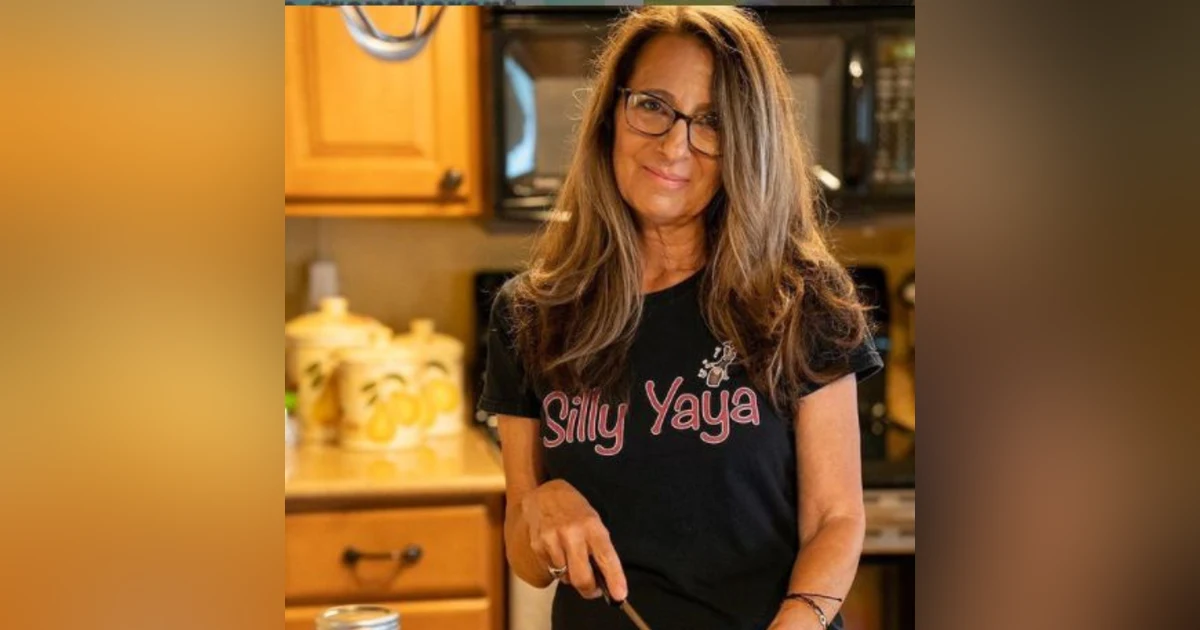 Episode 24. Silly YaYa finds inspiration from her family