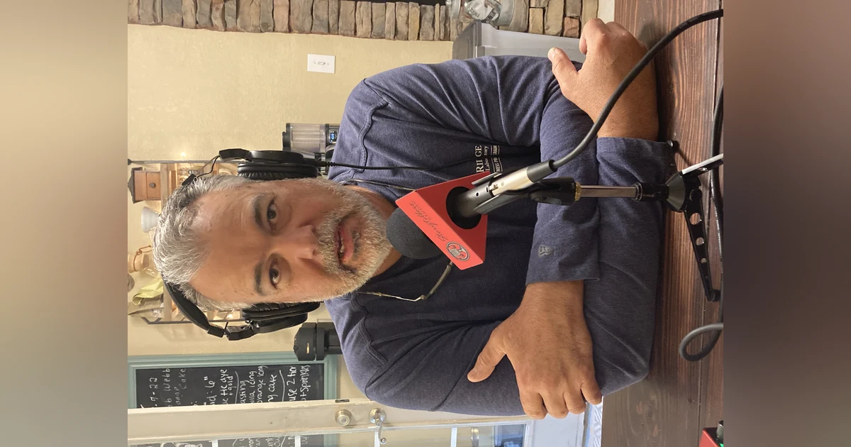 S1 E68  TONY WOLFE - East Tennessee stories from a first cousin