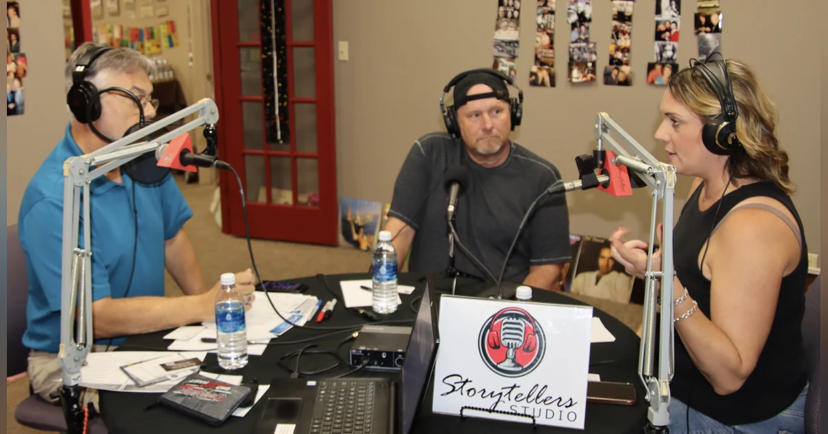 S1  E52  JONELLE & TERRY CARTER - River Road Trio