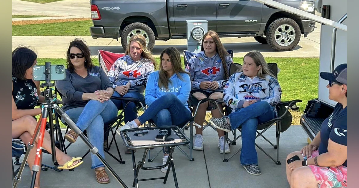 EP. 291 Girls Gone Fishin': The Rise of Female Anglers in Competitive Fishing