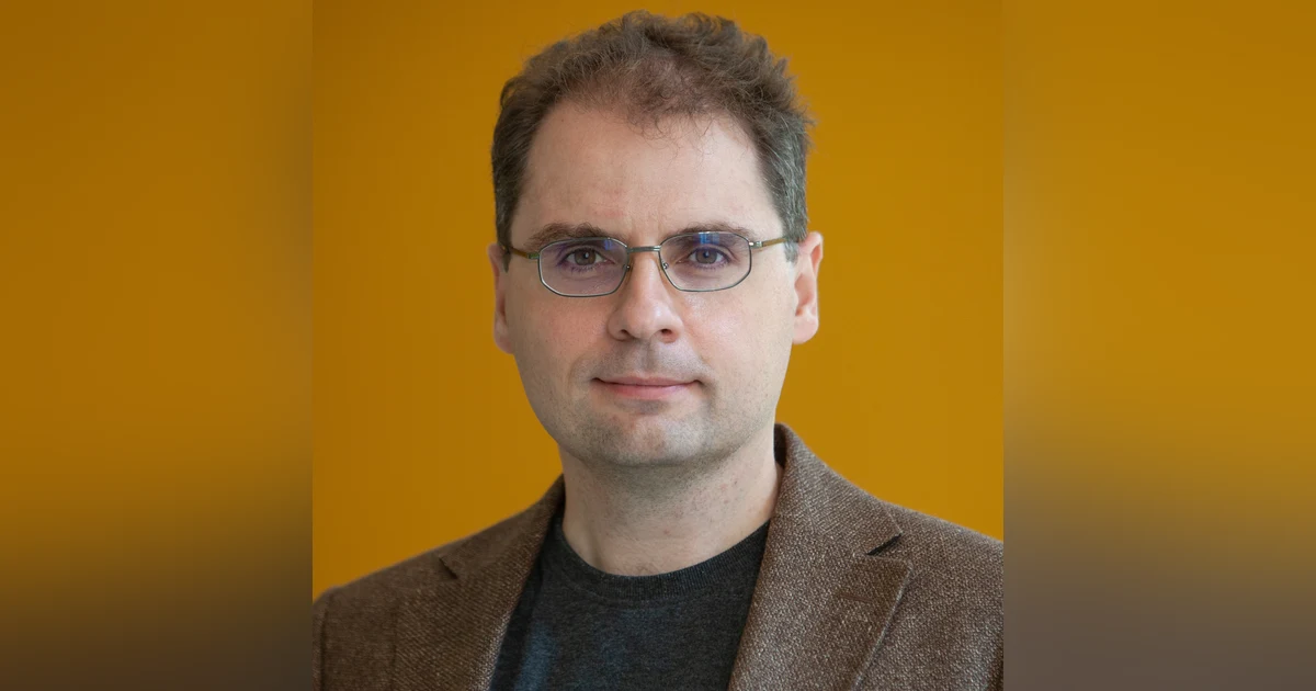 Artificial Intelligence and Machine Learning: What is the difference ? Talking with Aleksander Madry, Cadence Design Systems Professor of Computing at MIT.