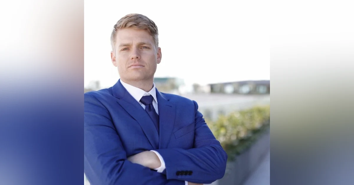 Maximizing Your Career Earnings: Expert Tips on Personal Branding, Self Marketing and Negotiation