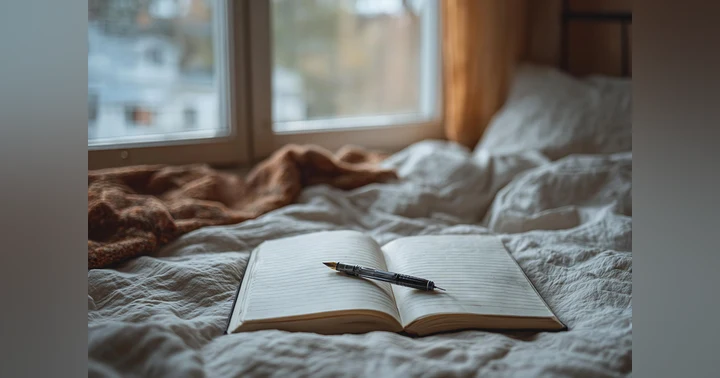 image for How to Use a Bedside Notepad to Stop Racing Thoughts Before Sleep