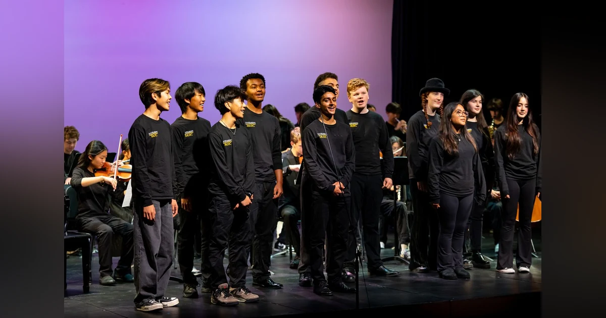 Grammy Winning Holiday Hootenanny