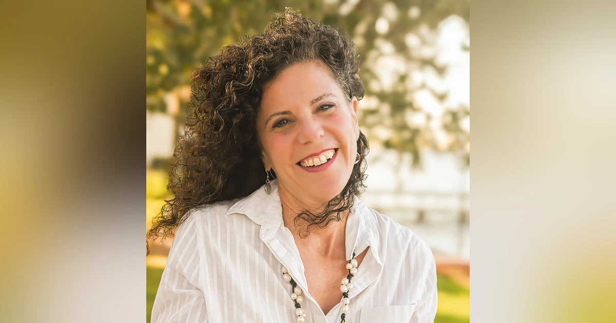 Cracking Open the Soul: Abby Havermann on Healing, Worth & Radical Awakening