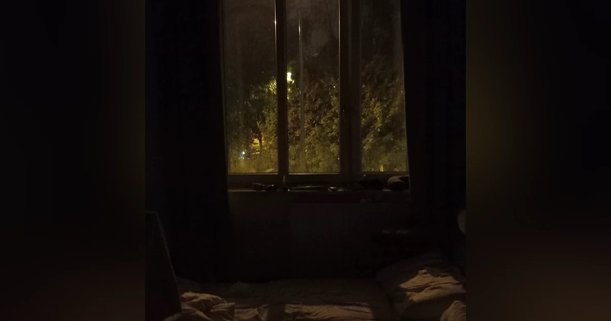 Sonido de agua fluyendo para dormir , relajarse y meditar