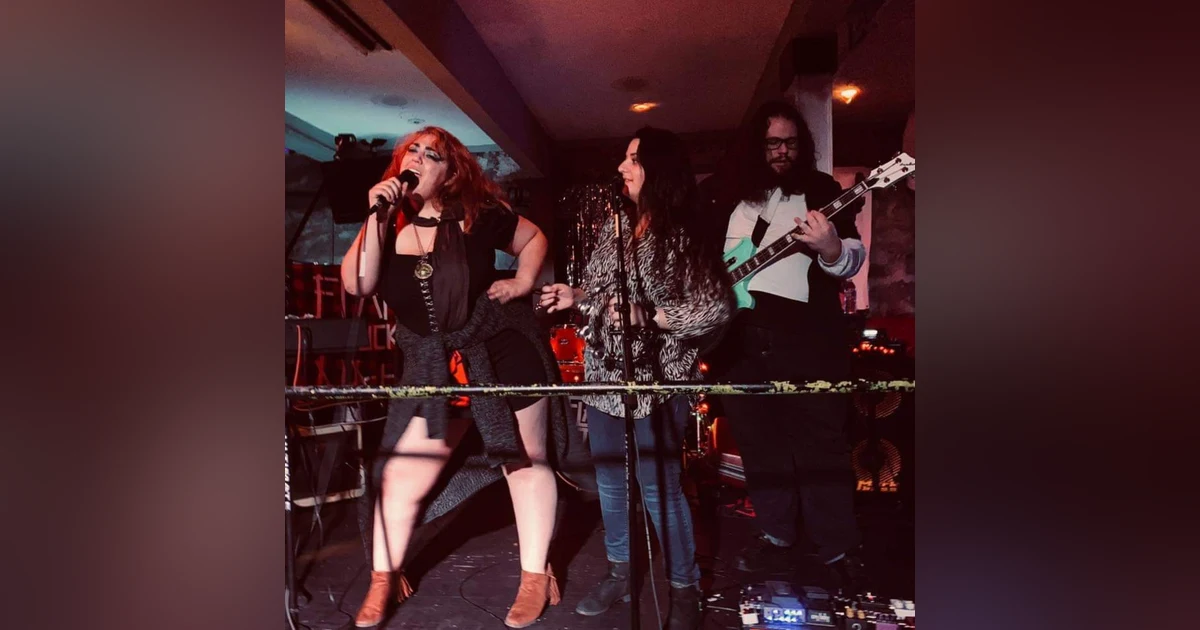 Bri Foxx and Toxic Foxtrot live from "The Bird's Nest"