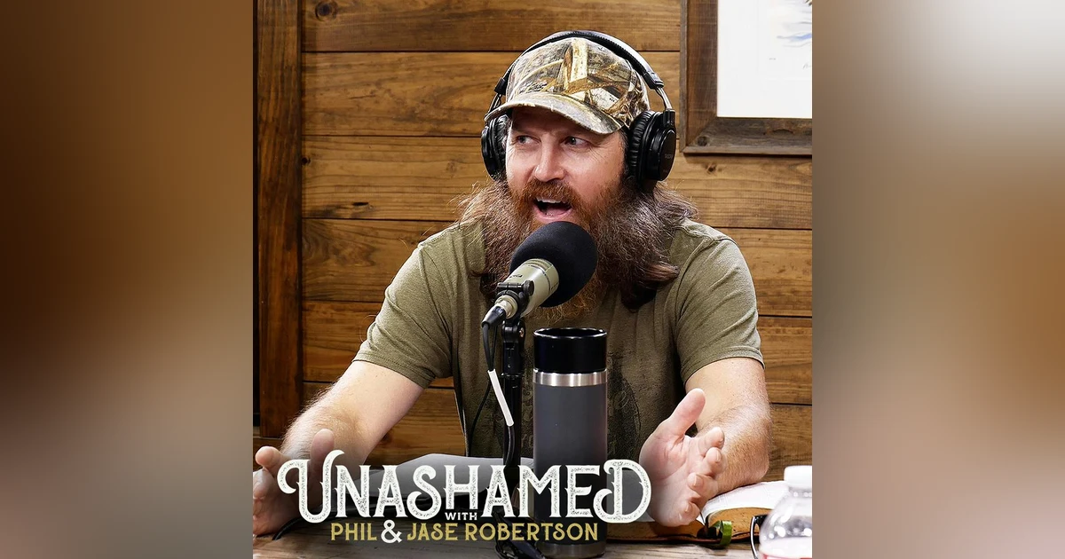 Ep 758 | Jase Meets Taylor Swift Backstage at a Concert & Actually Knows Some of Her Songs!