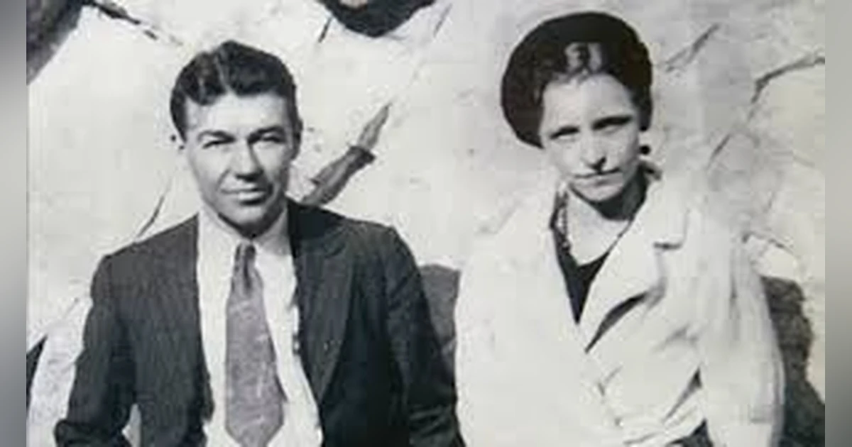 BONNIE & CLYDE (PT 2)  BORN TO DIE
