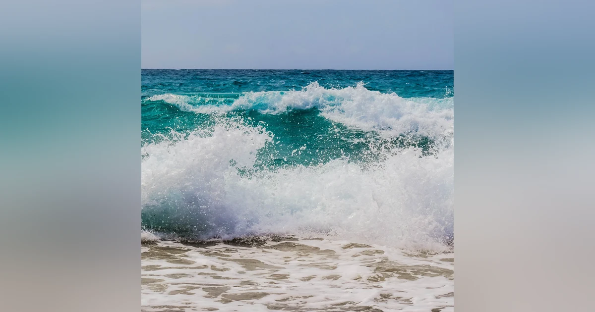 8 Hours of Calming Ocean Music for a Relaxing Atmosphere